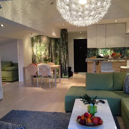 Pino Lux Apartment Sisava